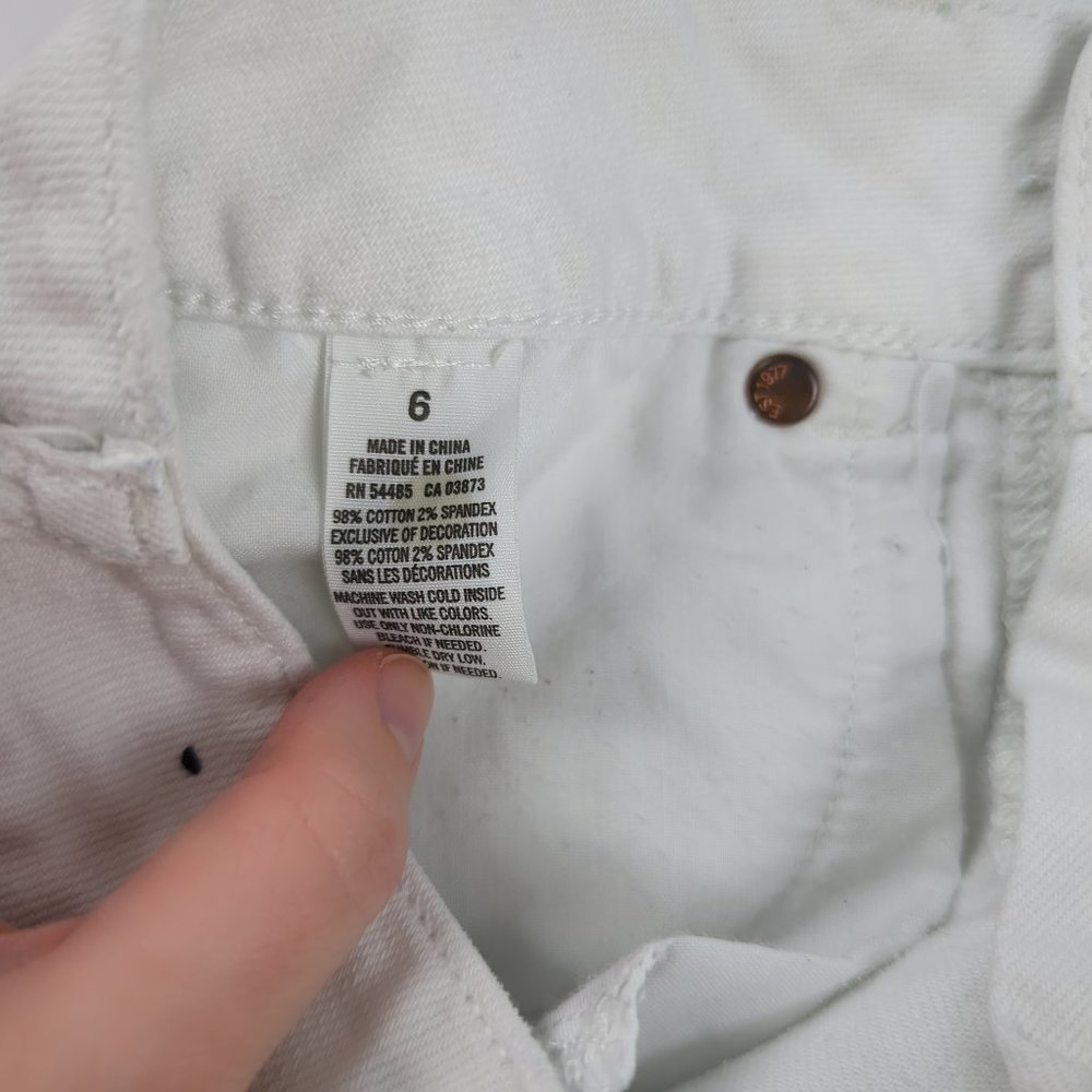 AEO Stretch White Denim Shorts 6 - Picture 4 of 5